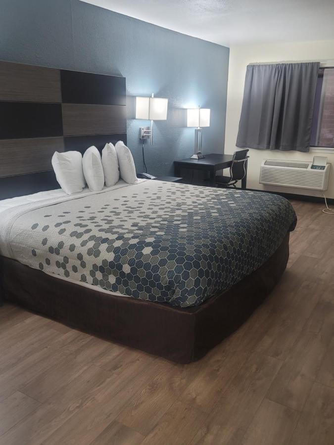 Econo Lodge Inn & Suites Downtown San Antonio Luaran gambar
