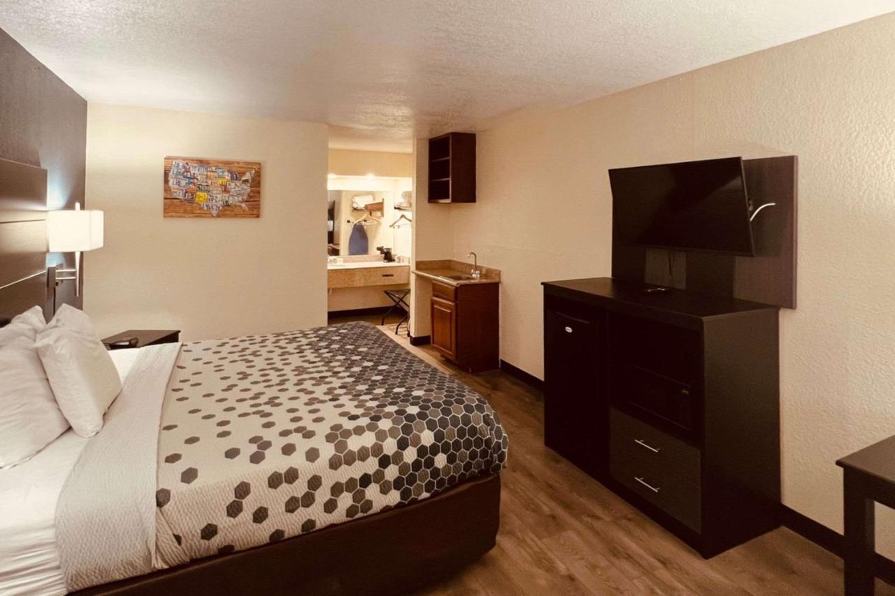 Econo Lodge Inn & Suites Downtown San Antonio Luaran gambar